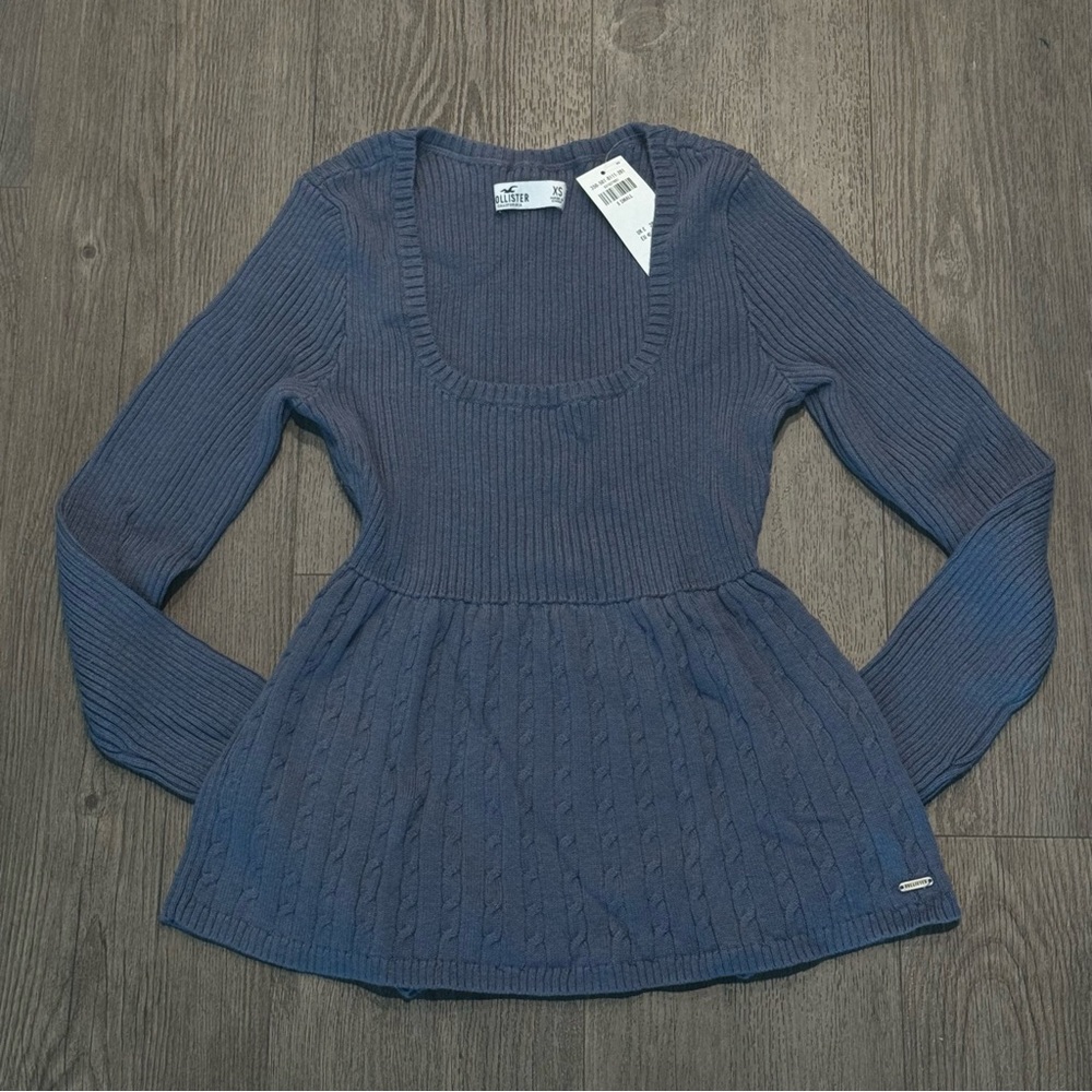 Rare soldout Hollister babydoll sweater in blue size XS #bellaswan #elenegilbert